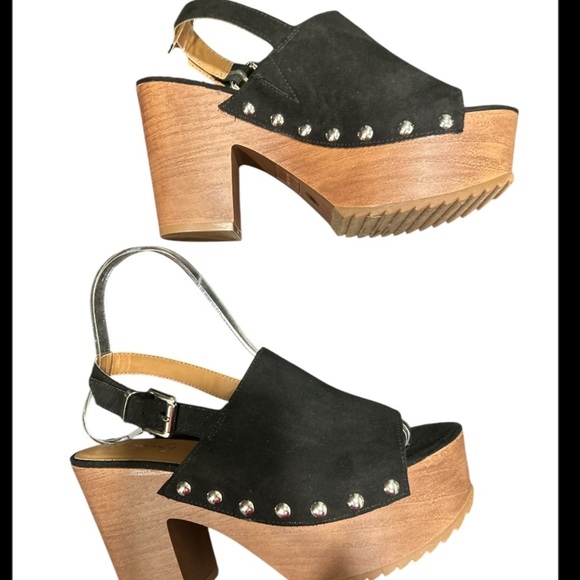 Wonderly Oakley Style Black Platform NWOB clog sandals, size 6M. - Picture 2 of 6